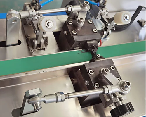 Butyl Sealant Coating Machine For Insulating Flass